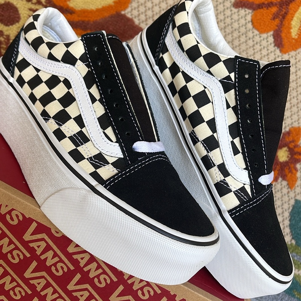 Vans WMNS Old Skool Stacked
Checkerboard Black/Classic
VN0A7Q5MTYQ
Platforms - Picture 2 of 16